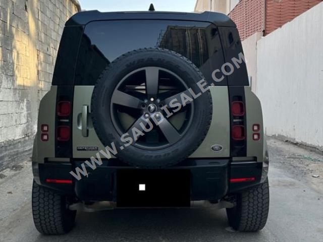 2021 لاند روفر ديفيندر