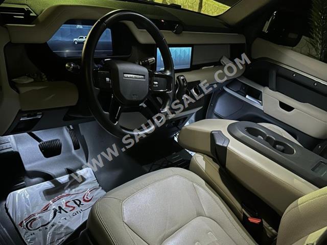 2021 لاند روفر ديفيندر