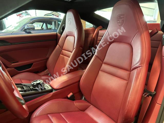 2022 بورش 911 كاريرا جي تي اس