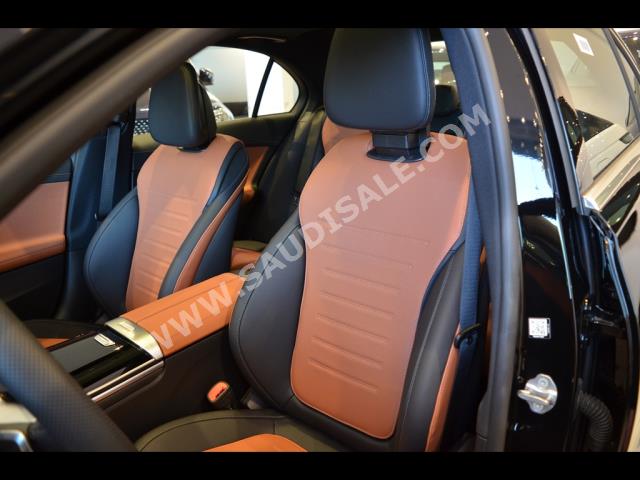 2024 مرسيدس - بنز سي 200 أي إم جي