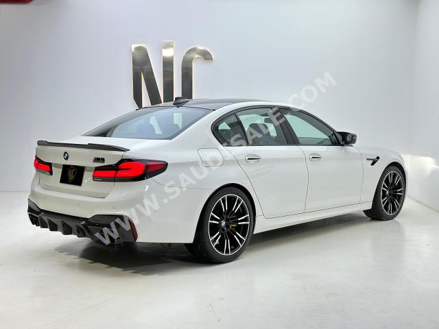 2018 بي ام دبليو الفئة ام إم 5 كومبيتيشن