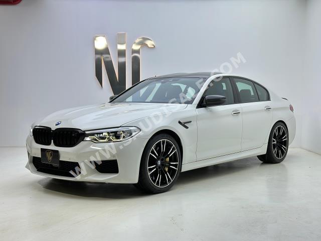 2018 بي ام دبليو الفئة ام إم 5 كومبيتيشن