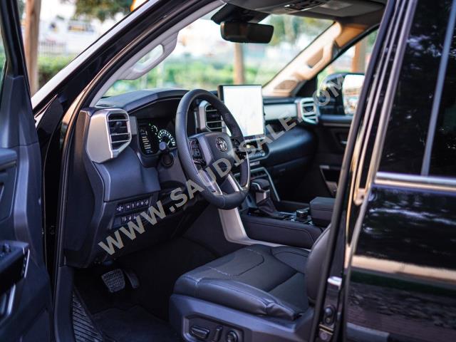 2022 Toyota Tundra crewmax limited