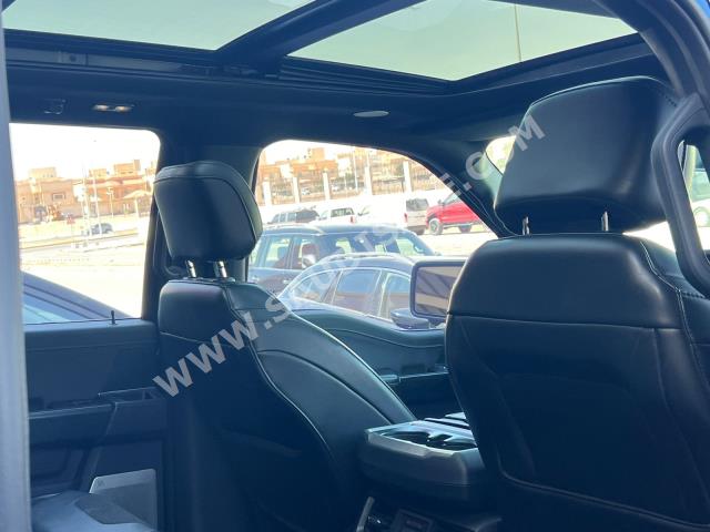 2022 فورد اف 150 رابتور