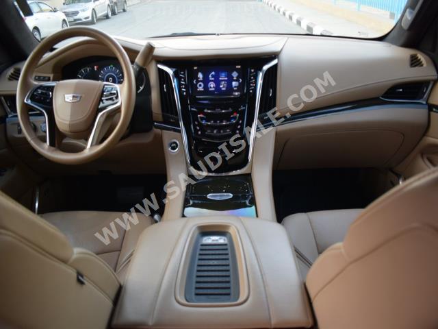 2018 Cadillac Escalade Platinum
