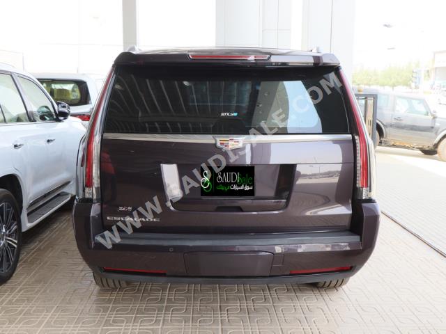 2015 كاديلاك اسكاليد