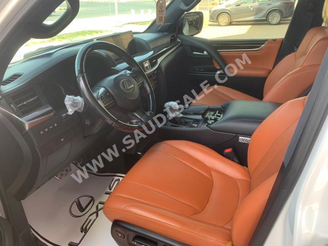 2020 لكزس إل إكس 570 اس
