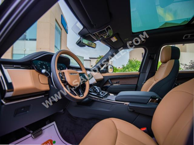 2023 لاند روفر رينج روفر سبورت اتش اس اي