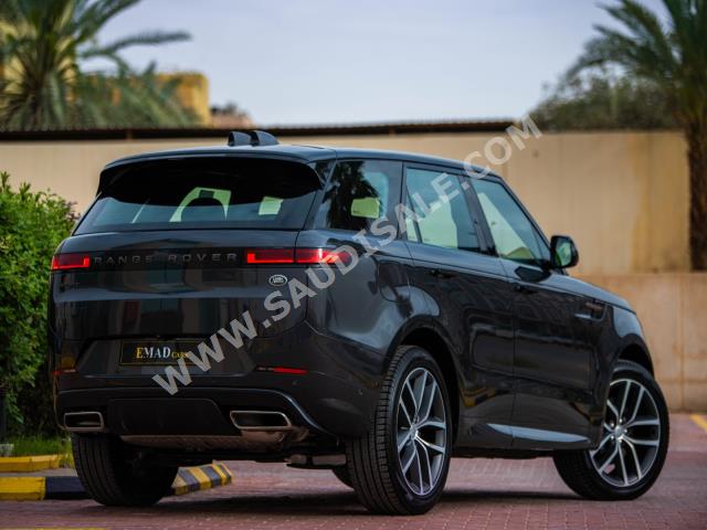 2023 لاند روفر رينج روفر سبورت اتش اس اي