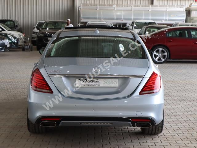 2015 مرسيدس - بنز إس 400