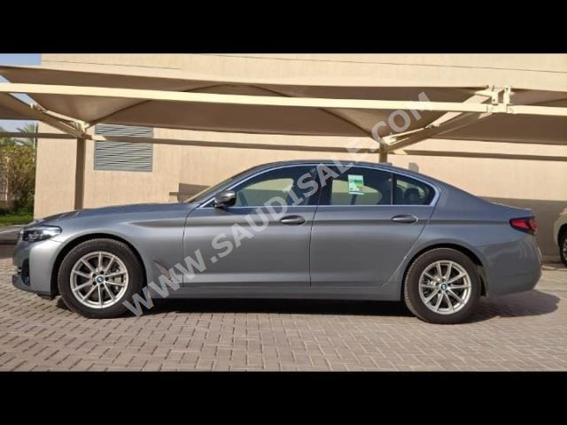 2023 بي ام دبليو الفئة الخامسة 530 أي