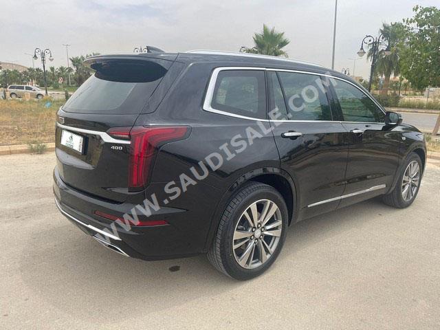 2021 كاديلاك اكس تي 6