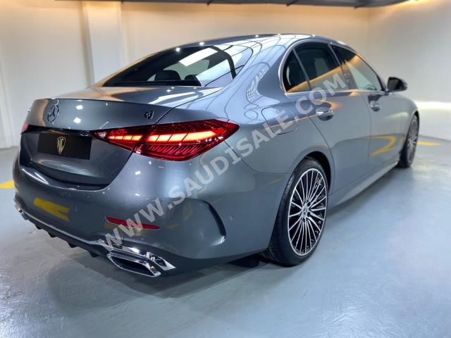 2022 Mercedes-Benz C 300