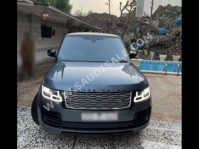 2021 لاند روفر رينج روفر فوج