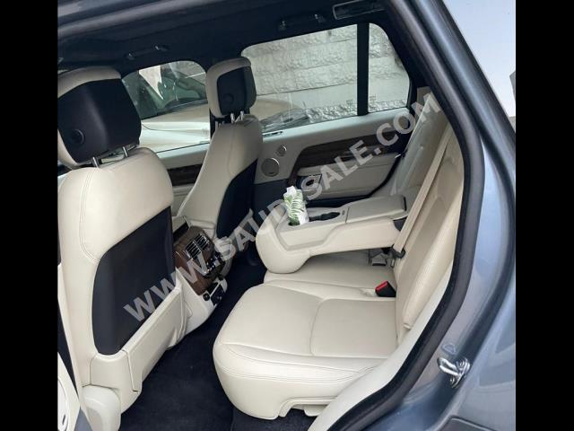 2021 لاند روفر رينج روفر فوج