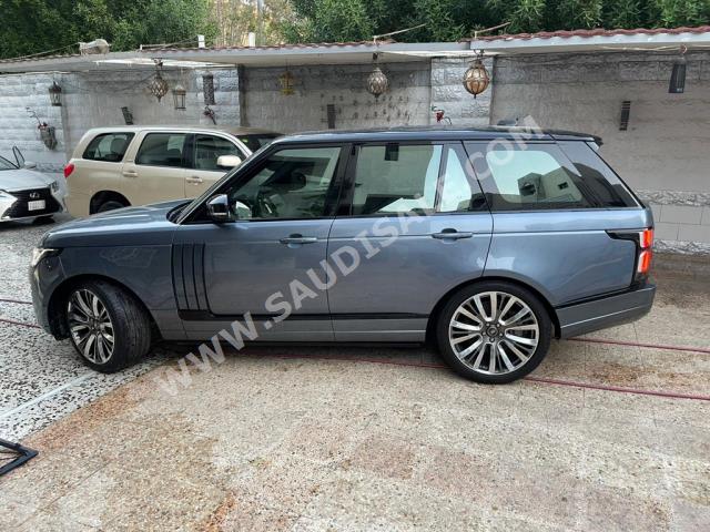2021 لاند روفر رينج روفر فوج