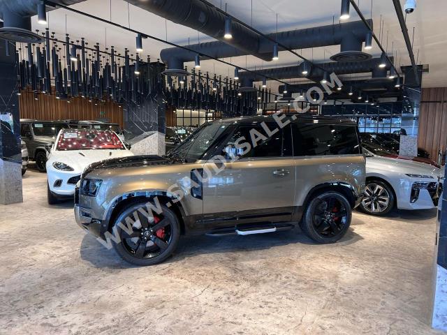 2023 لاند روفر ديفيندر اكس