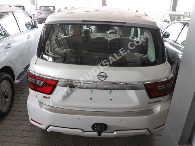 2022 نيسان باترول تيتانيوم