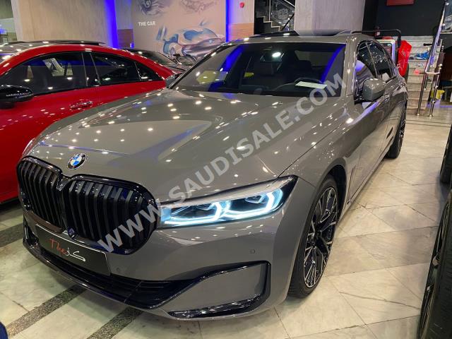 2020 بي ام دبليو الفئة السابعة 730 إل أي