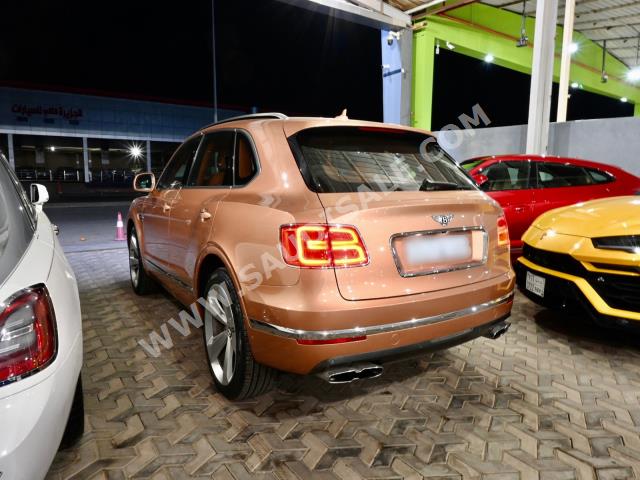 2018 بنتلي بنتايجا