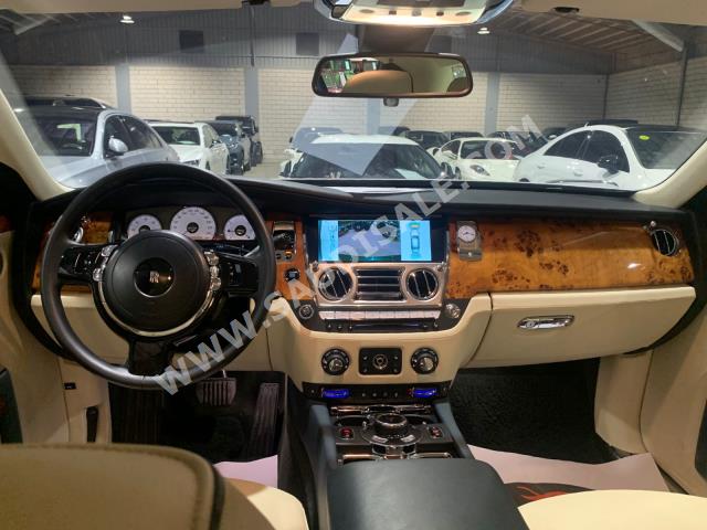 2014 رولز رويس قوست