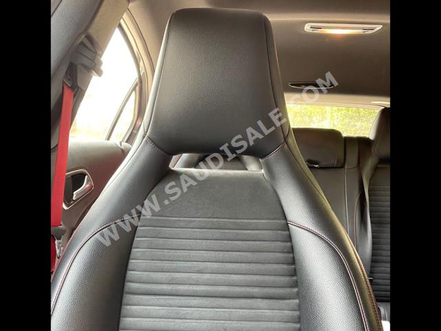 2015 Mercedes-Benz A 45 AMG