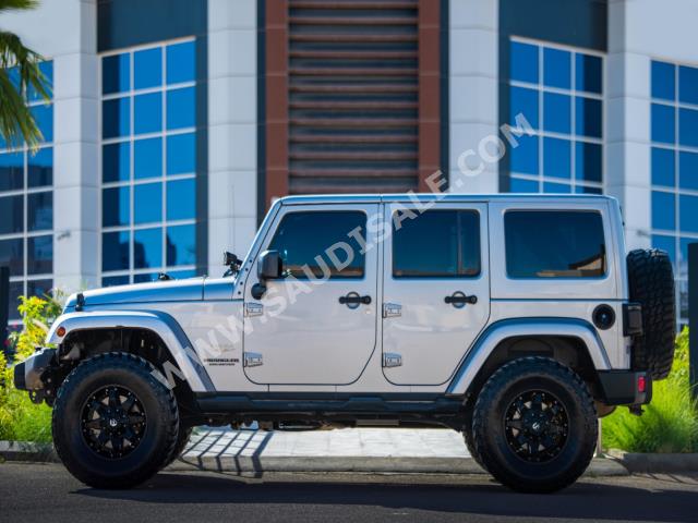 2014 جييب رانجلر صحارى