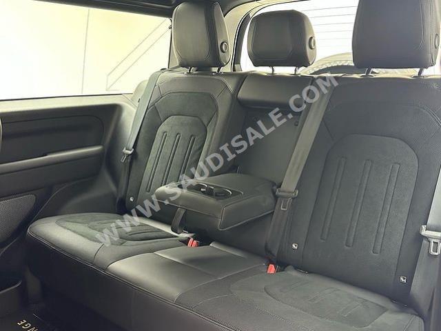 2022 لاند روفر ديفيندر