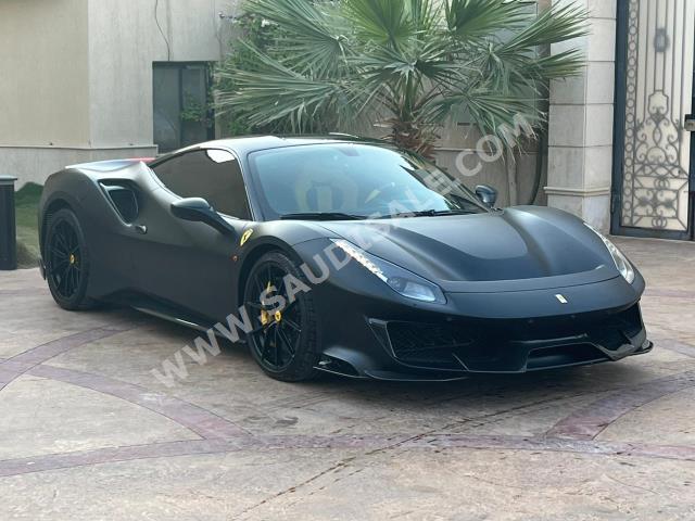 2020 فيراري بيستا 488