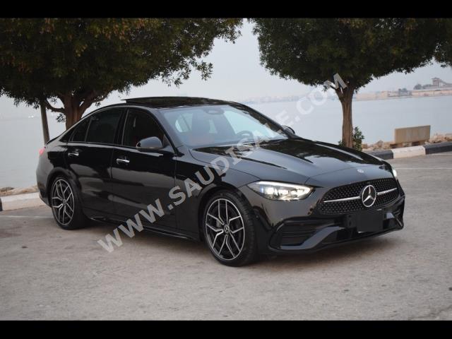 2022 مرسيدس - بنز سي 300