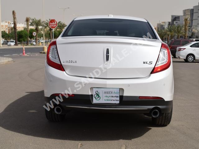 2013 Lincoln MKS