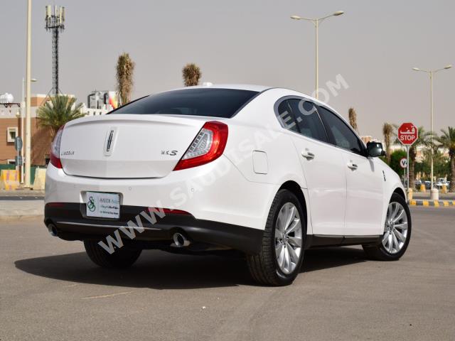 2013 Lincoln MKS