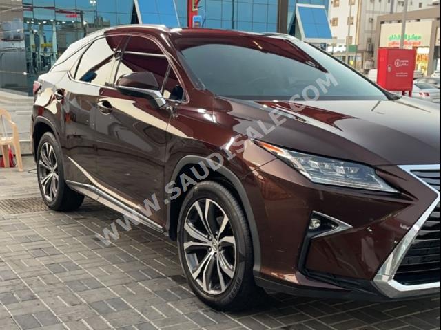 2016 لكزس أر إكس 350