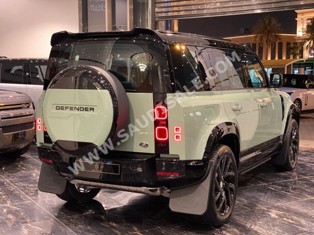 2023 لاند روفر ديفيندر
