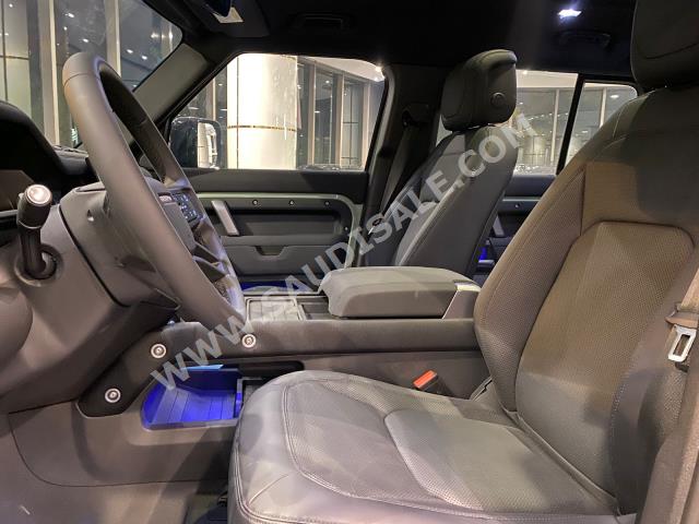 2023 لاند روفر ديفيندر