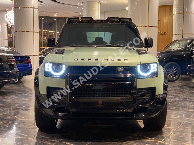 2023 لاند روفر ديفيندر