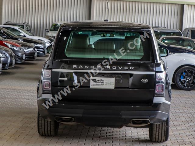 2014 لاند روفر رينج روفر فوج