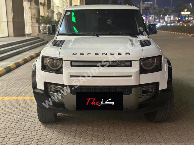2022 لاند روفر ديفيندر اكس داينمك