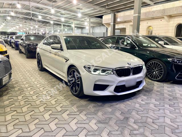 2018 بي ام دبليو الفئة ام إم 5