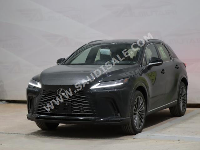 2023 لكزس أر إكس 350