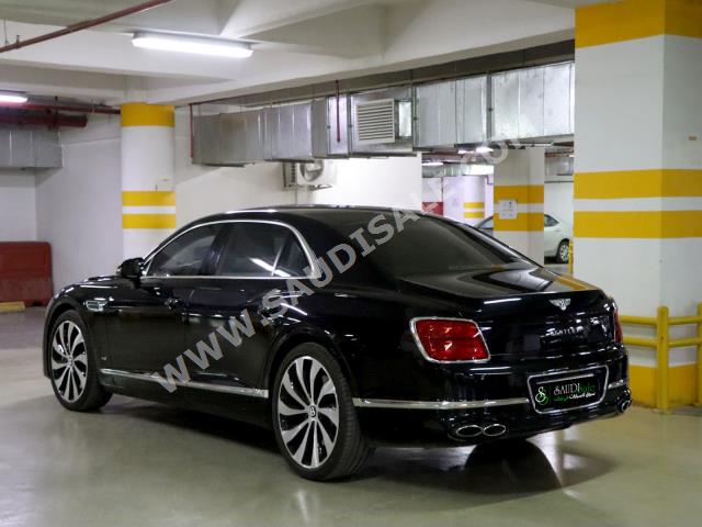 2022 بنتلي كونتيننتل فلاينج سبير