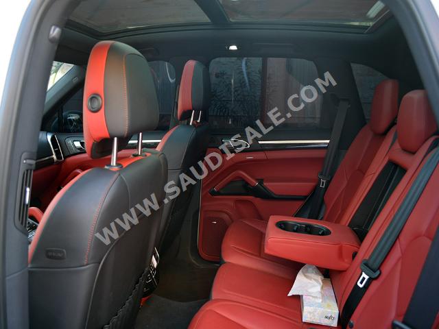 2014 Porsche Cayenne S