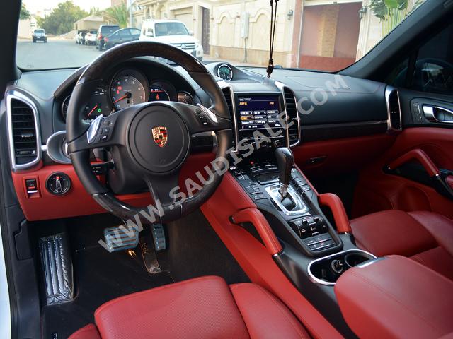 2014 Porsche Cayenne S
