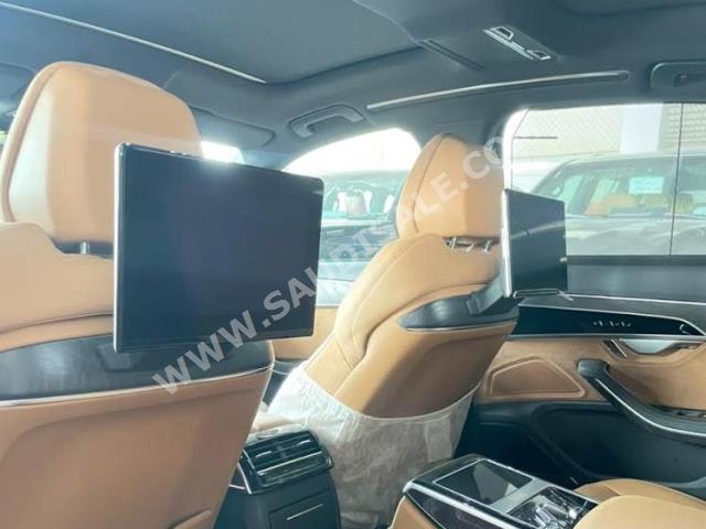 2021 اودي اي 8 ال