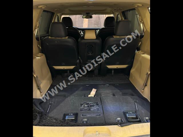 2019 كيا كارنفال