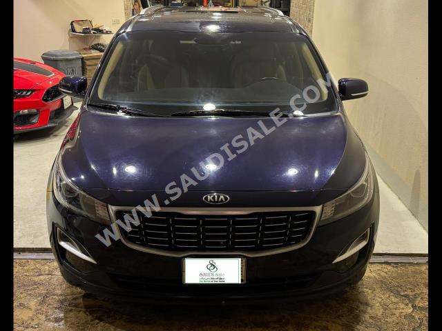 2019 كيا كارنفال