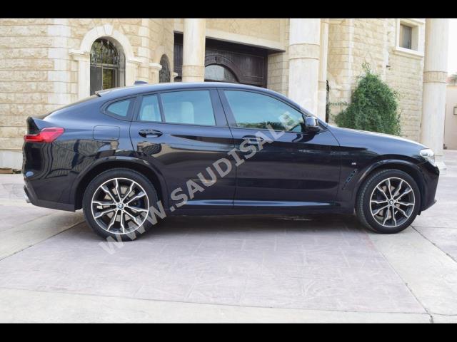 2021 بي ام دبليو الفئة اكس 4