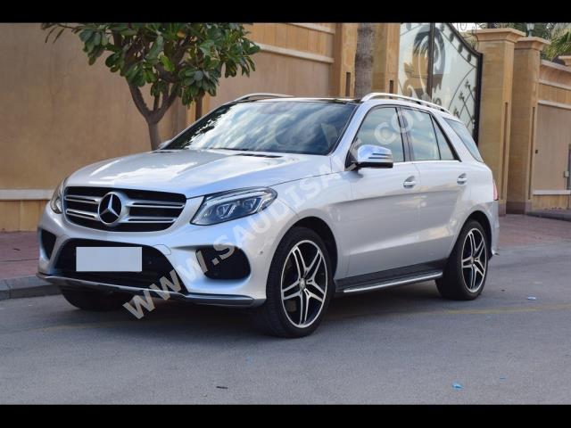 2017 مرسيدس - بنز جي إل إي 400