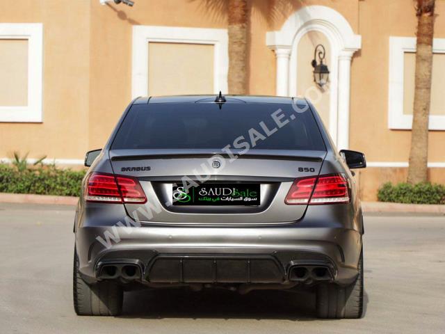 2015 مرسيدس - بنز إي 63إس أي إم جي