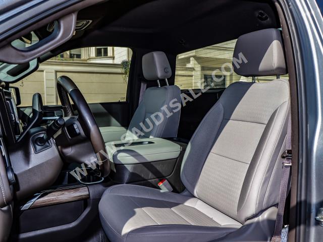 2021 شفروليه سلفرادو تريل بوس